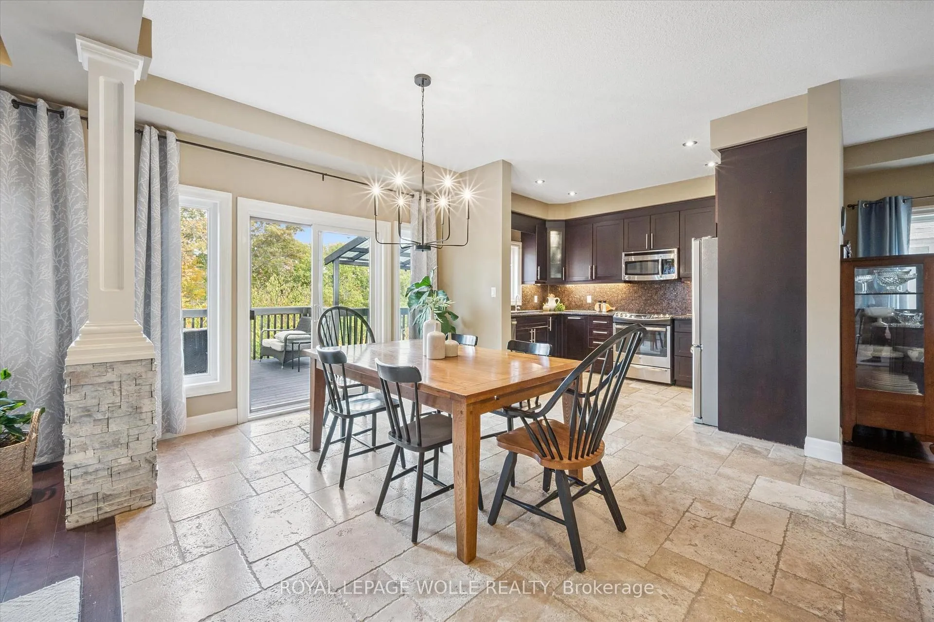 Photo 10 of 461 Woodbine Avenue, Kitchener — HOMEH