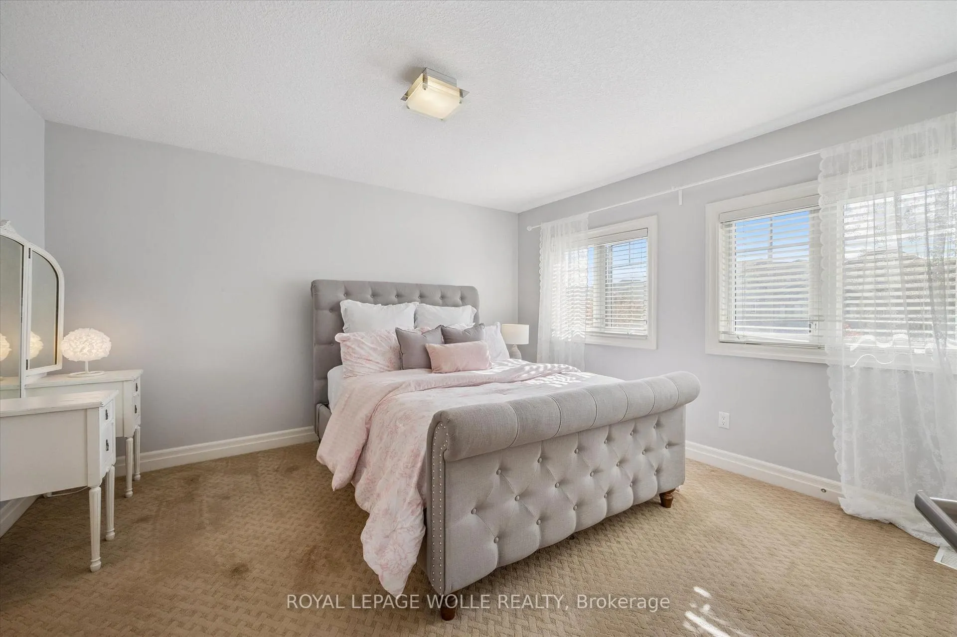 Photo 21 of 461 Woodbine Avenue, Kitchener — HOMEH