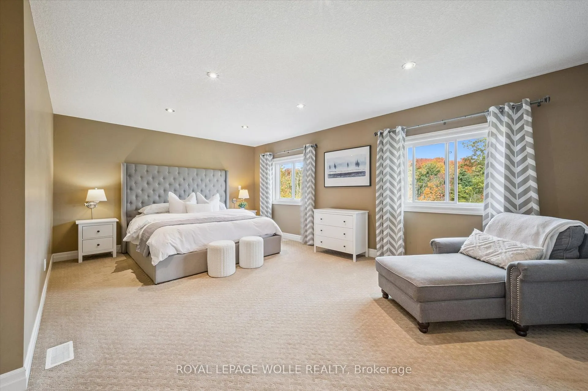 Photo 25 of 461 Woodbine Avenue, Kitchener — HOMEH