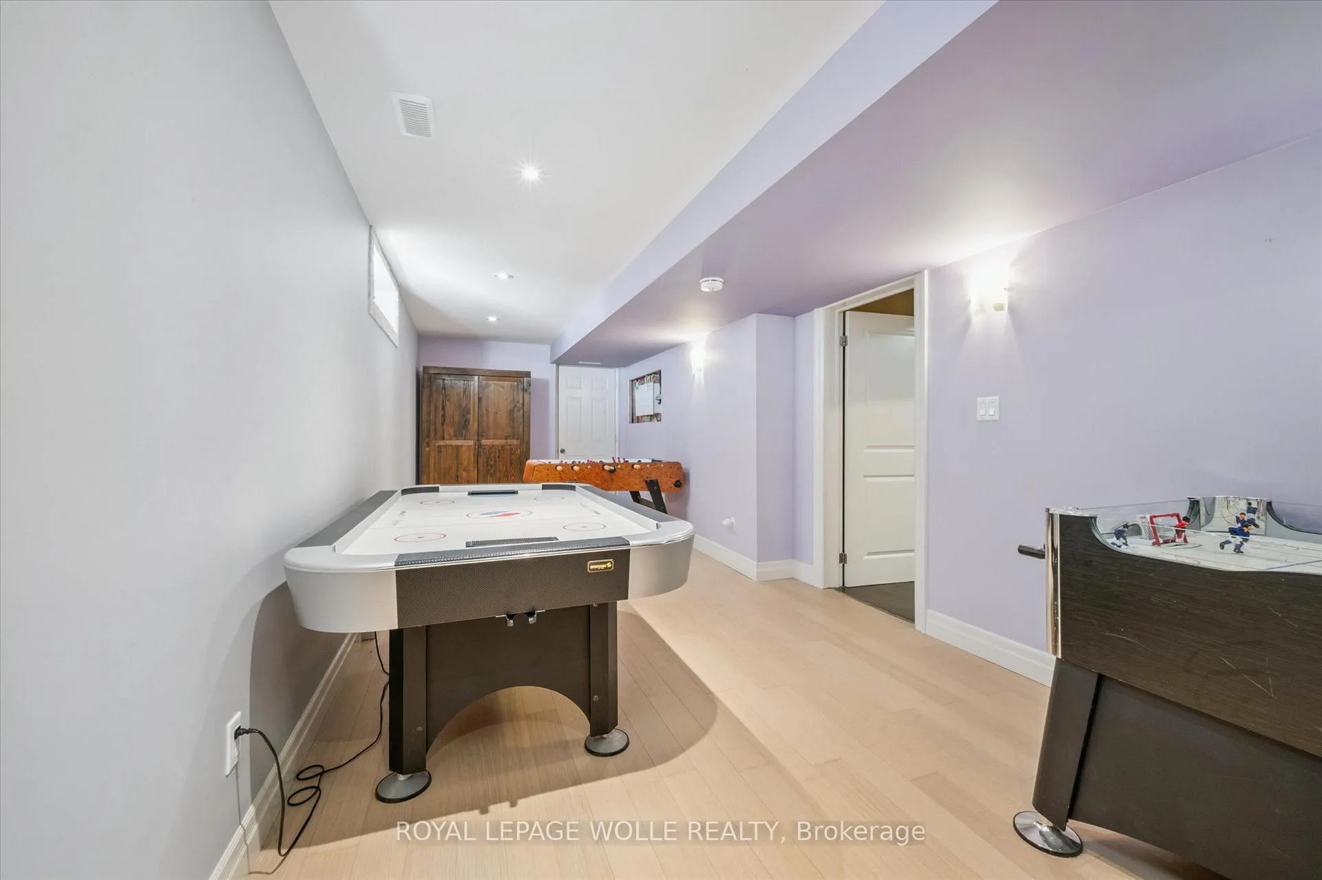 Photo 30 of 461 Woodbine Avenue, Kitchener — HOMEH