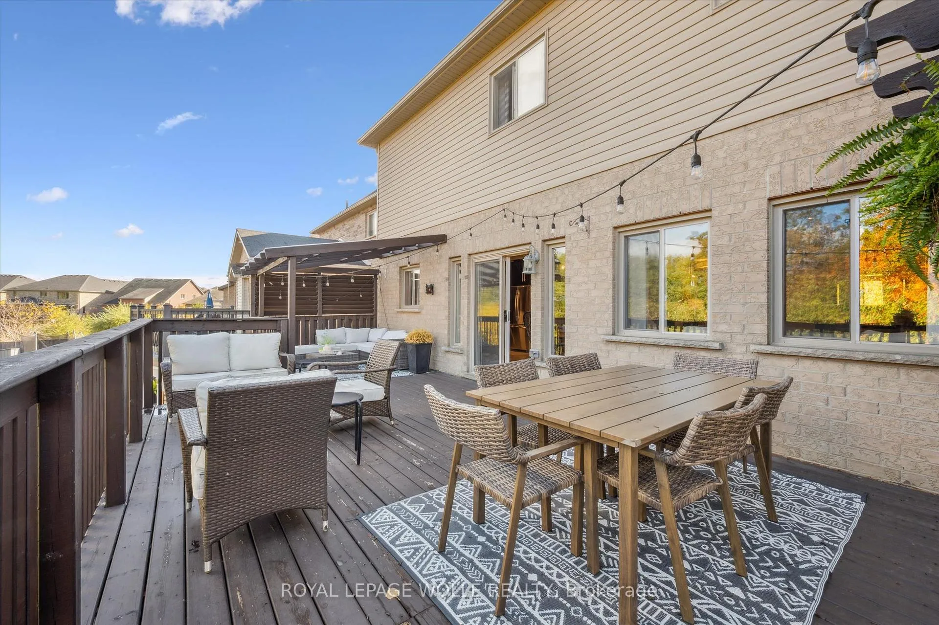 Photo 39 of 461 Woodbine Avenue, Kitchener — HOMEH