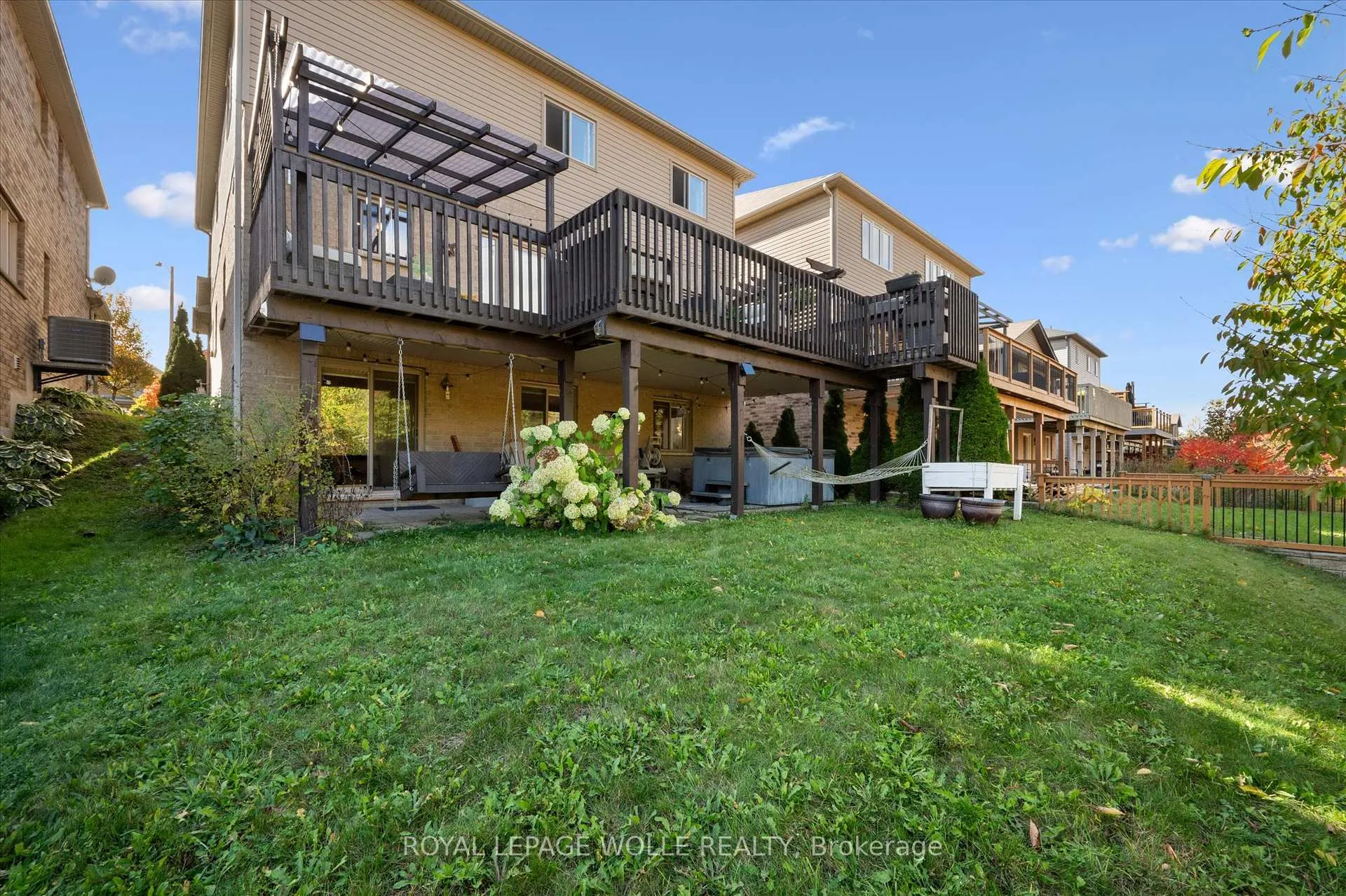 Photo 40 of 461 Woodbine Avenue, Kitchener — HOMEH
