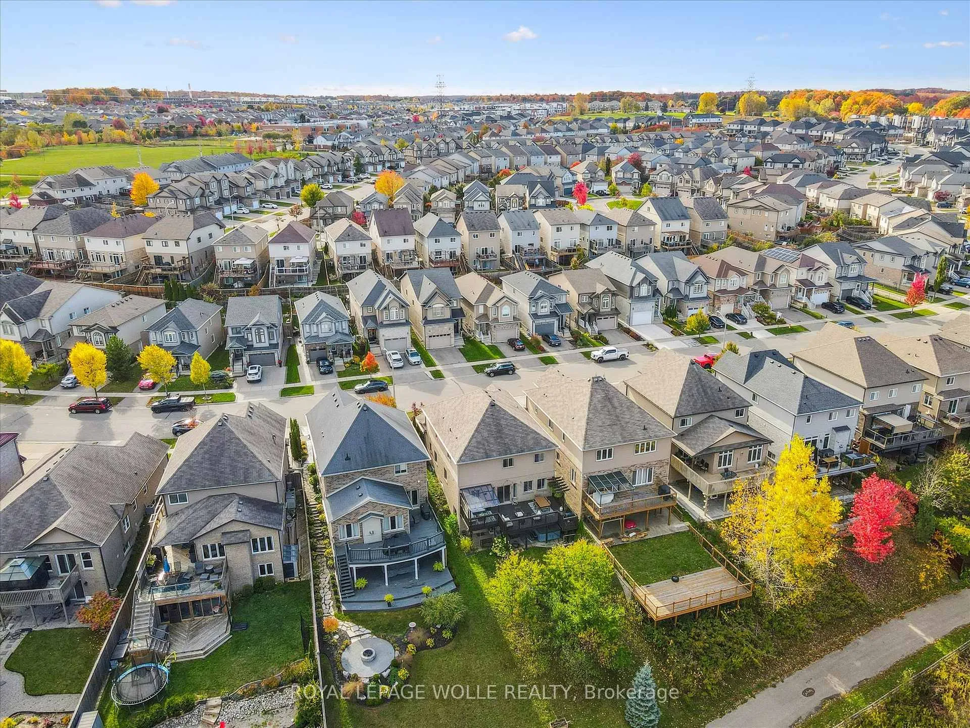 Photo 44 of 461 Woodbine Avenue, Kitchener — HOMEH