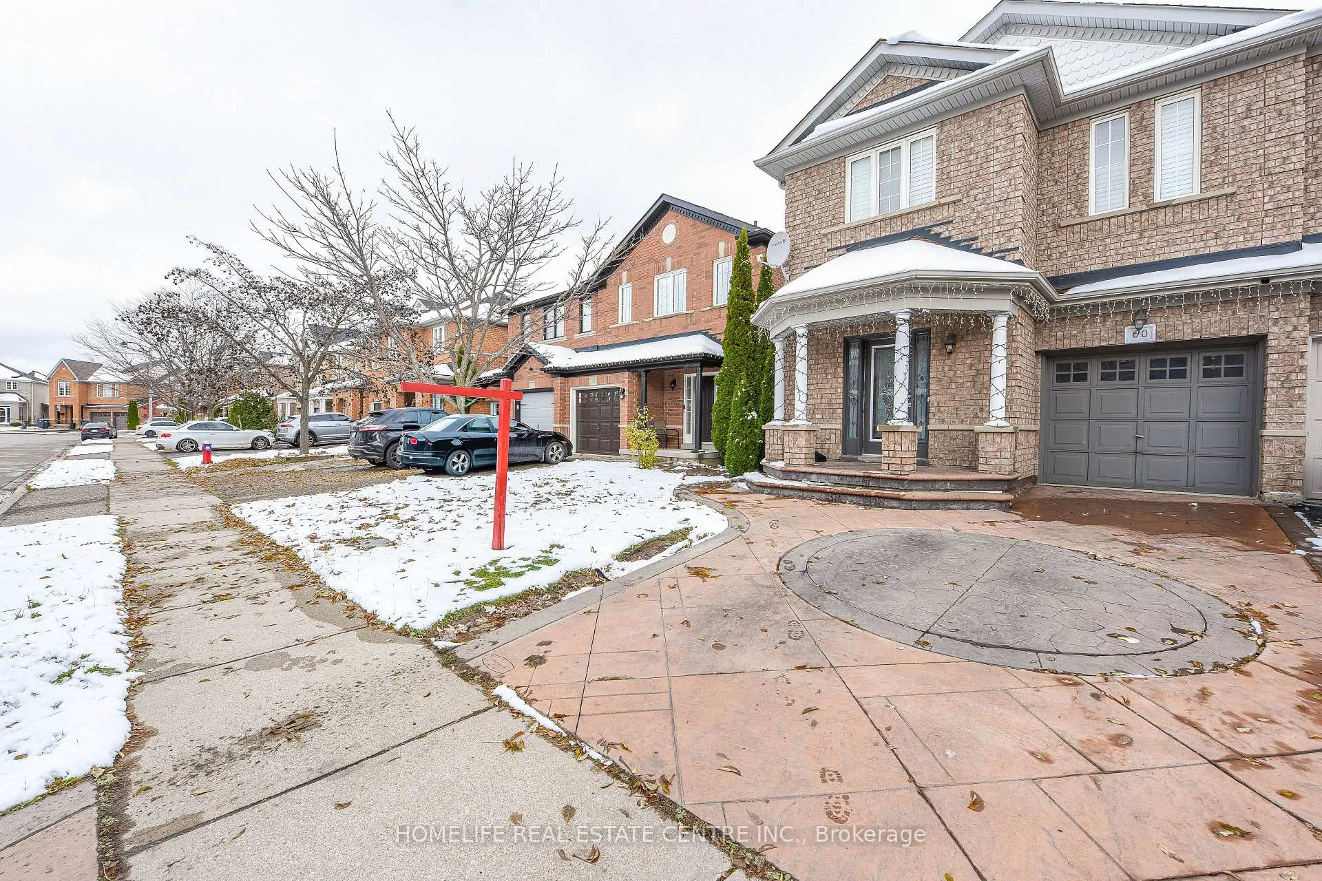 Photo 6 of 60 Ferncastle Crescent, Brampton, Fletcher's Meadow — HOMEH
