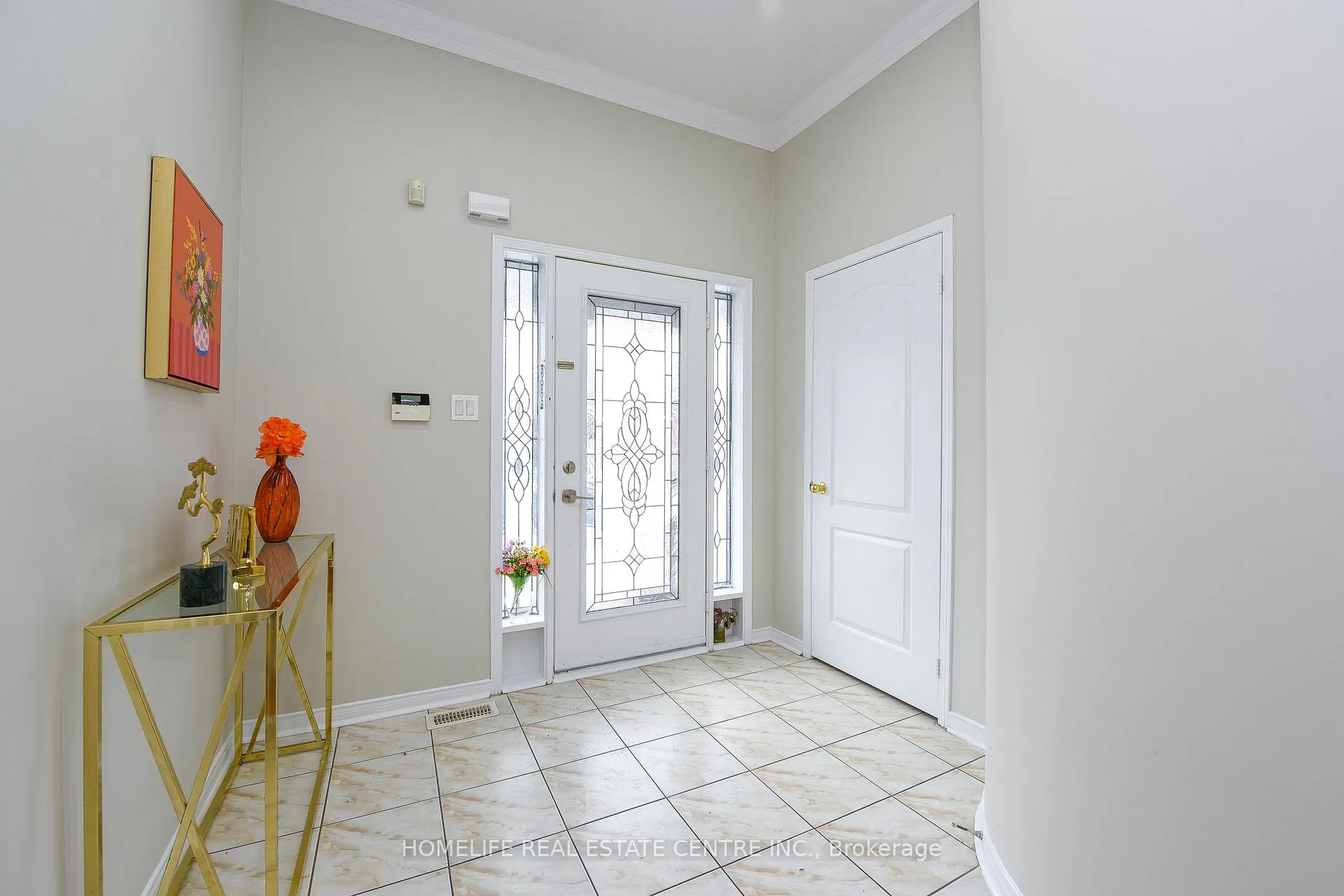 Photo 8 of 60 Ferncastle Crescent, Brampton, Fletcher's Meadow — HOMEH