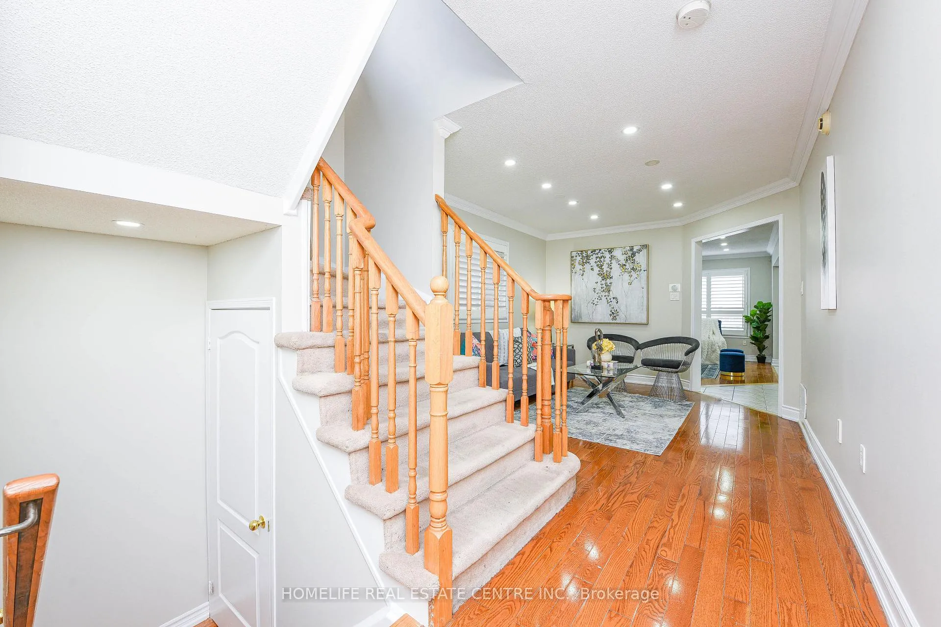 Photo 12 of 60 Ferncastle Crescent, Brampton, Fletcher's Meadow — HOMEH