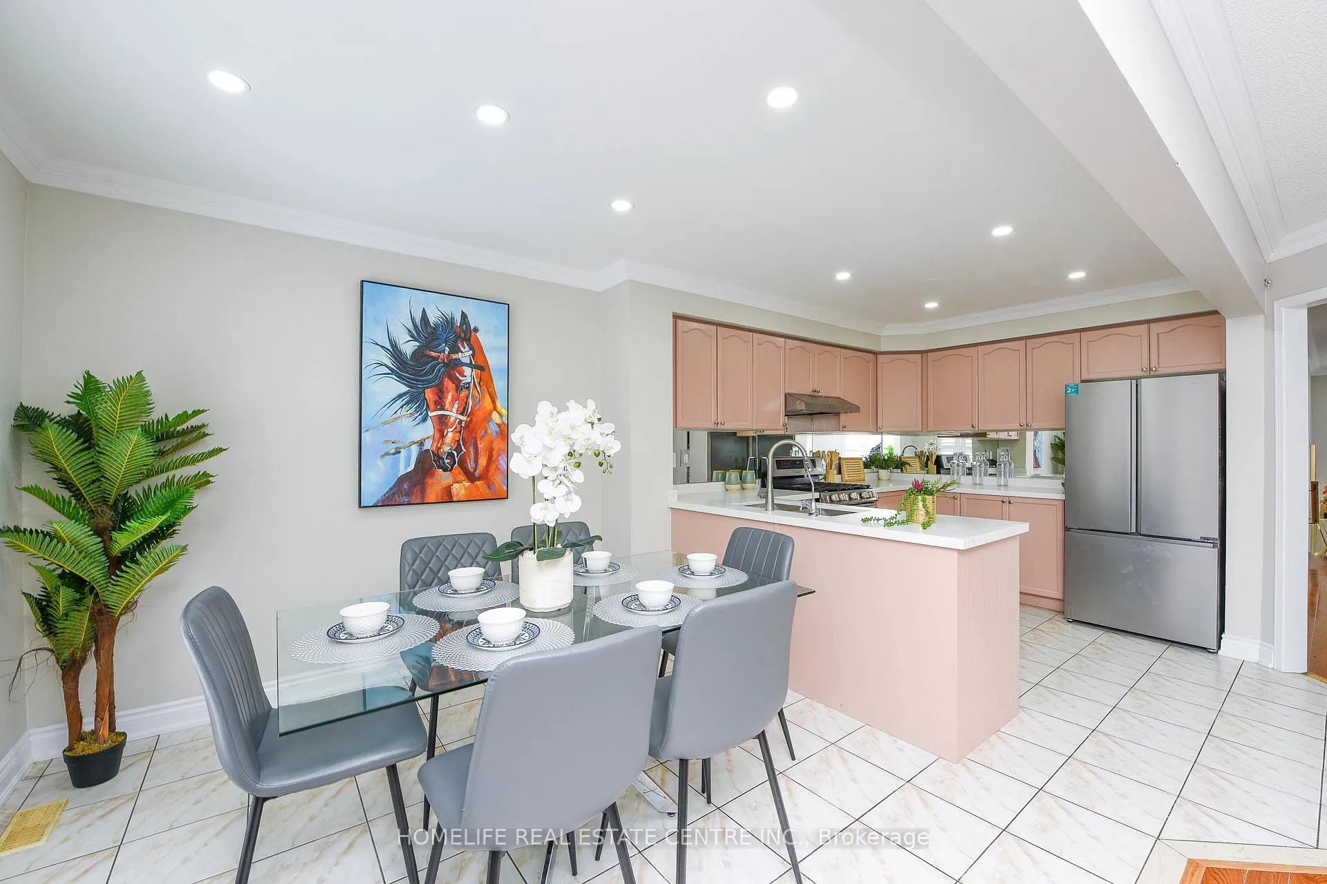 Photo 29 of 60 Ferncastle Crescent, Brampton, Fletcher's Meadow — HOMEH