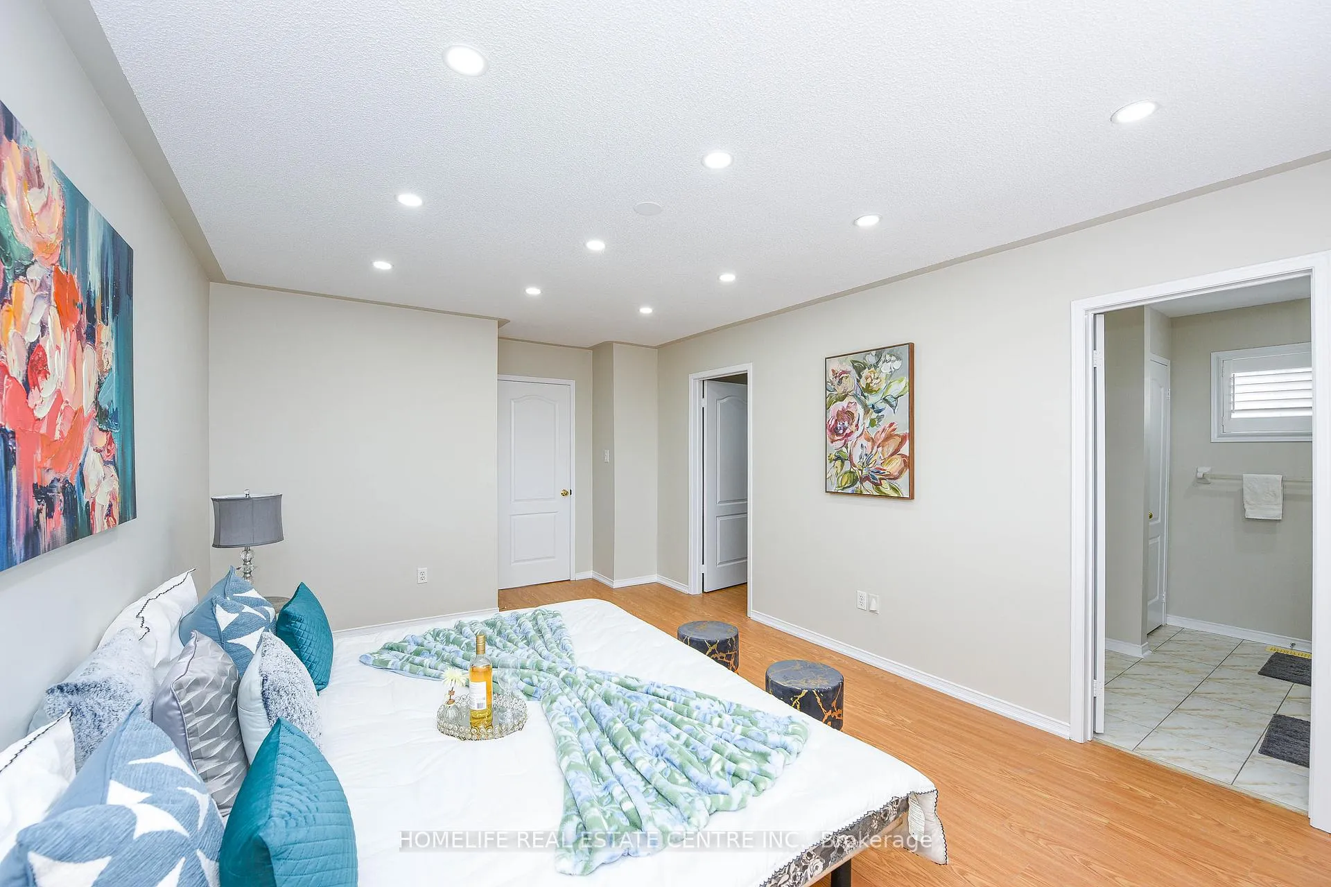 Photo 41 of 60 Ferncastle Crescent, Brampton, Fletcher's Meadow — HOMEH