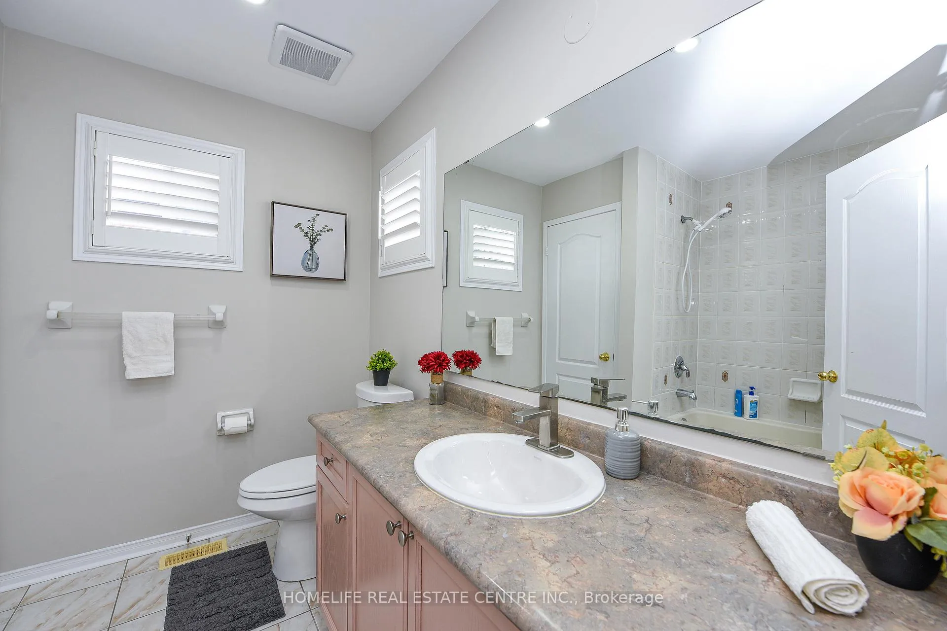 Photo 50 of 60 Ferncastle Crescent, Brampton, Fletcher's Meadow — HOMEH