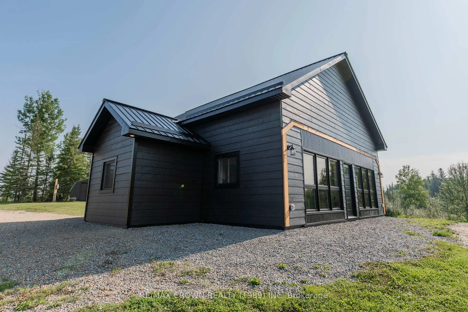Photo 3 of Unit Val Rita, 165 Highway 11, Kapuskasing — HOMEH