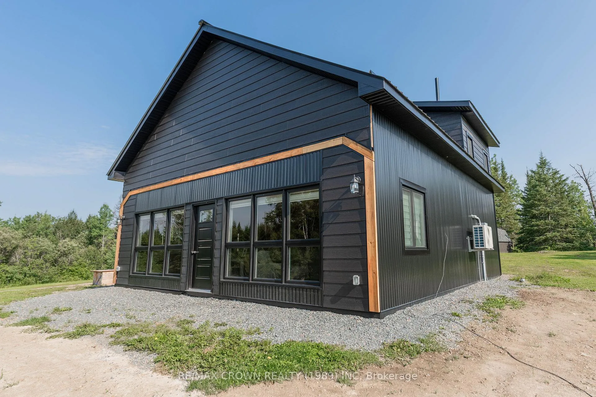 Photo 10 of Unit Val Rita, 165 Highway 11, Kapuskasing — HOMEH
