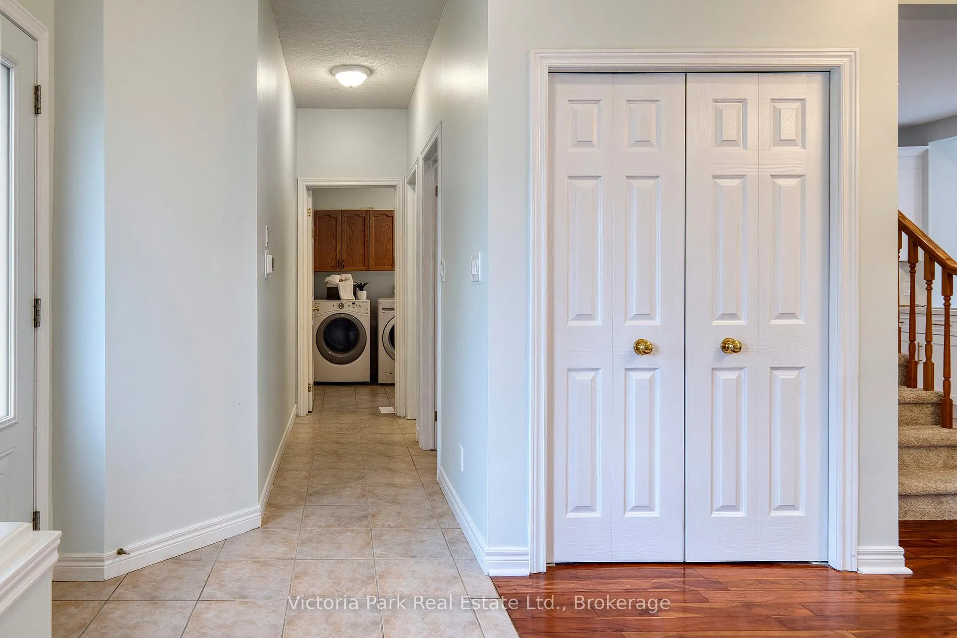 Photo 33 of 407 Woodrow Drive, Waterloo, Laurelwood — HOMEH