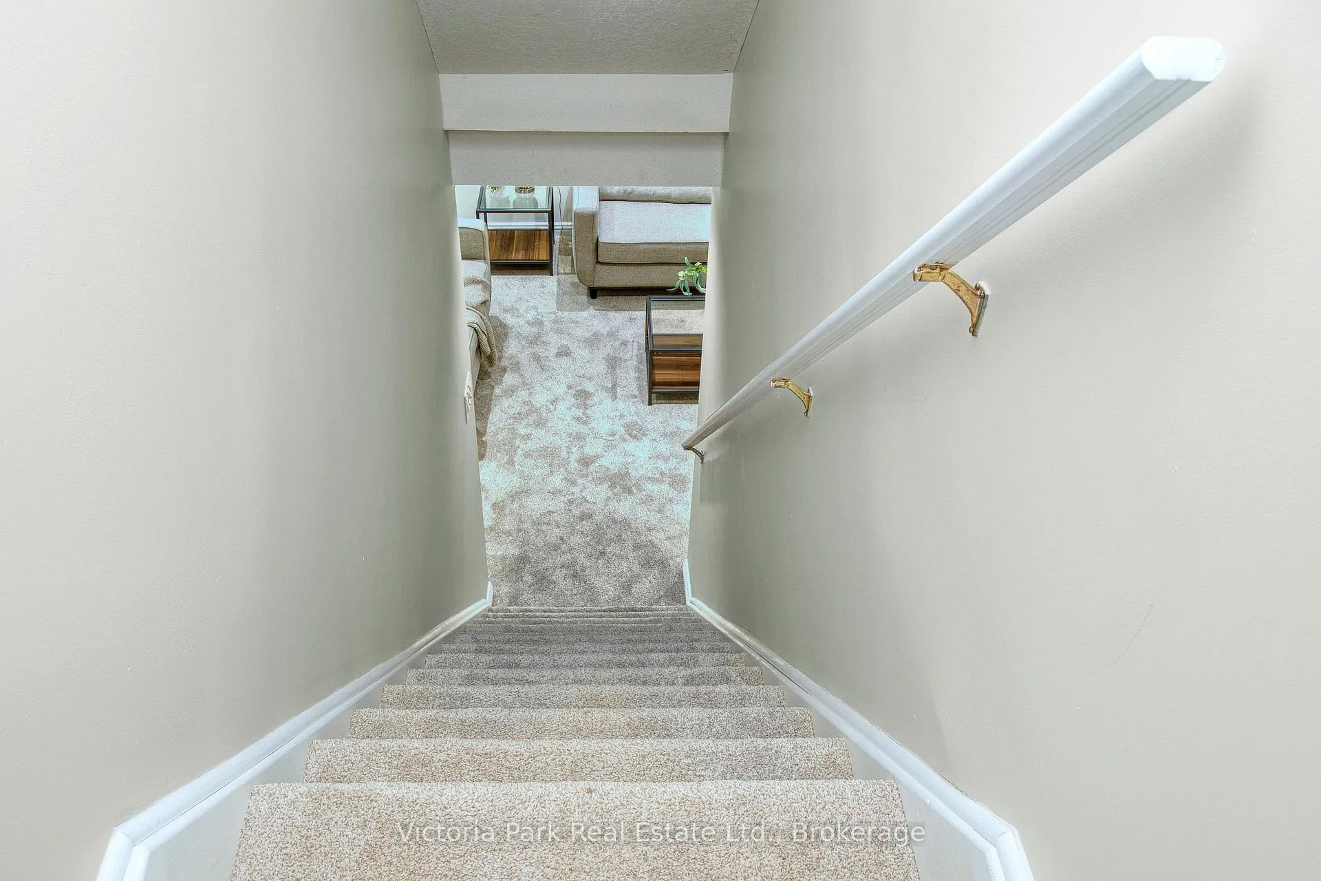 Photo 37 of 407 Woodrow Drive, Waterloo, Laurelwood — HOMEH