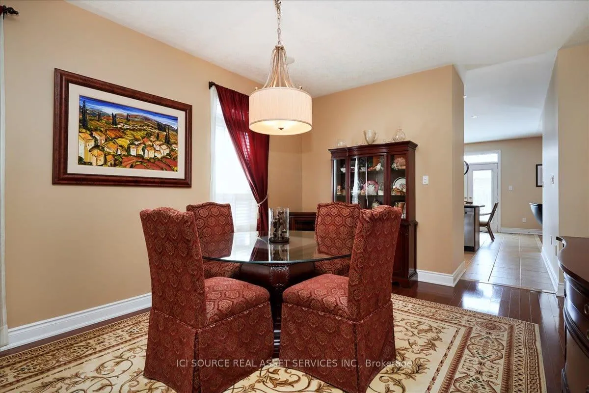 Photo 4 of 6 Versailles Crescent, Barrie, Innis-Shore — HOMEH