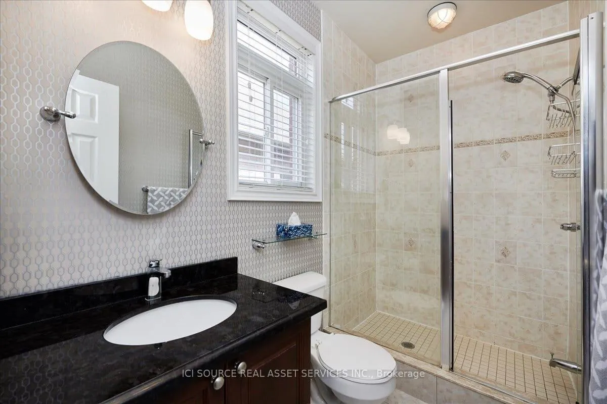 Photo 11 of 6 Versailles Crescent, Barrie, Innis-Shore — HOMEH