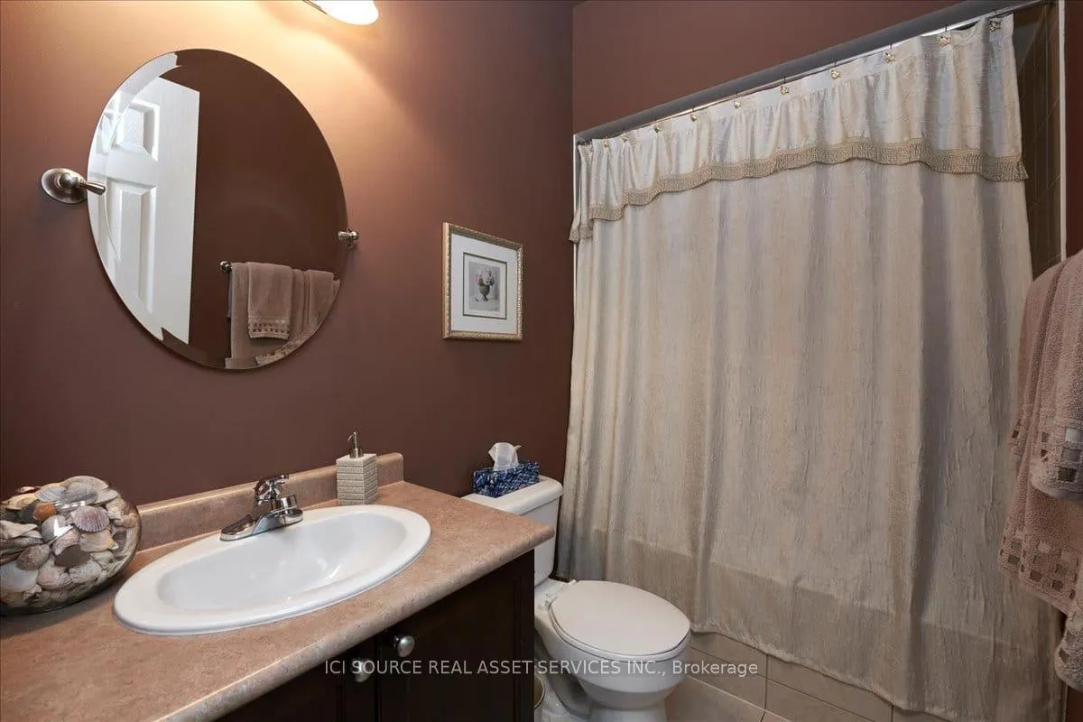 Photo 13 of 6 Versailles Crescent, Barrie, Innis-Shore — HOMEH
