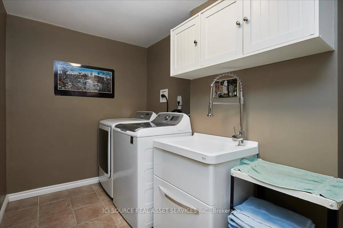 Photo 19 of 6 Versailles Crescent, Barrie, Innis-Shore — HOMEH