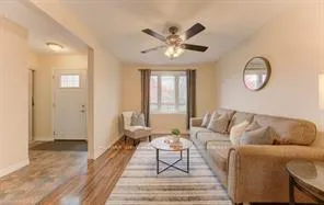 Photo 4 of 50 Newbury Drive, Kitchener — HOMEH
