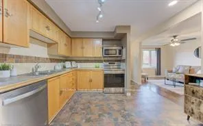 Photo 11 of 50 Newbury Drive, Kitchener — HOMEH