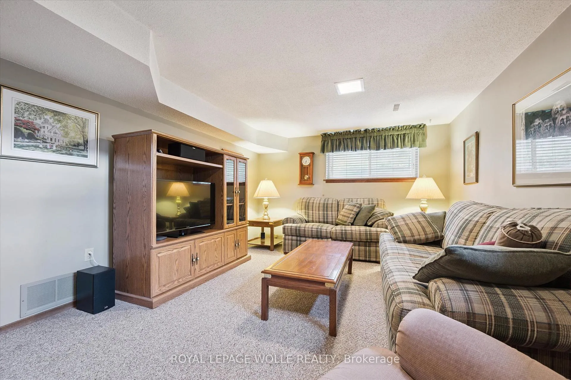 Photo 20 of 61 Sandsprings Crescent, Kitchener — HOMEH