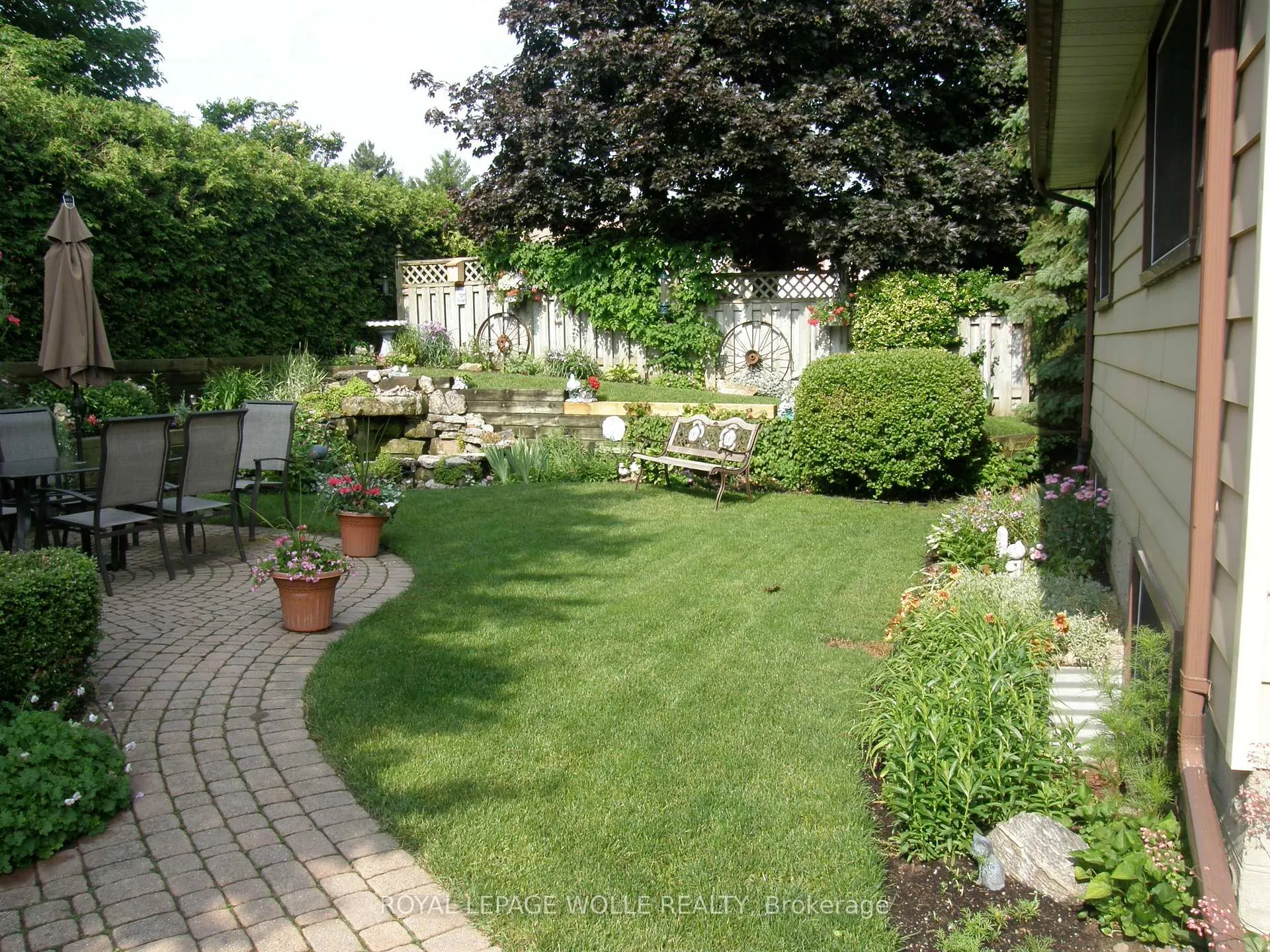 Photo 38 of 61 Sandsprings Crescent, Kitchener — HOMEH