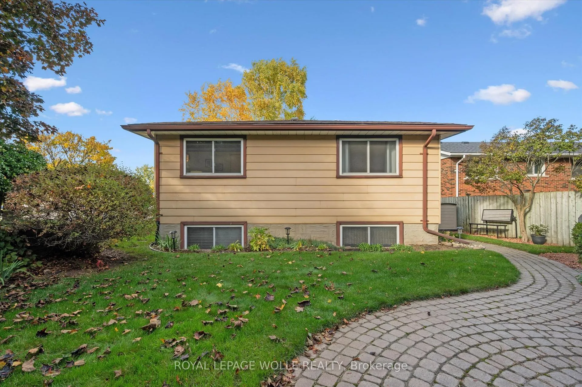 Photo 40 of 61 Sandsprings Crescent, Kitchener — HOMEH