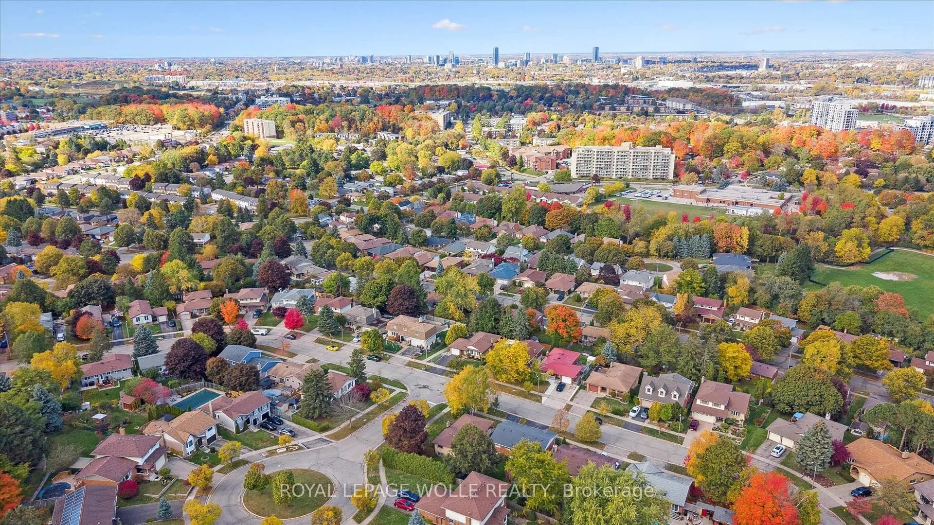 Photo 43 of 61 Sandsprings Crescent, Kitchener — HOMEH