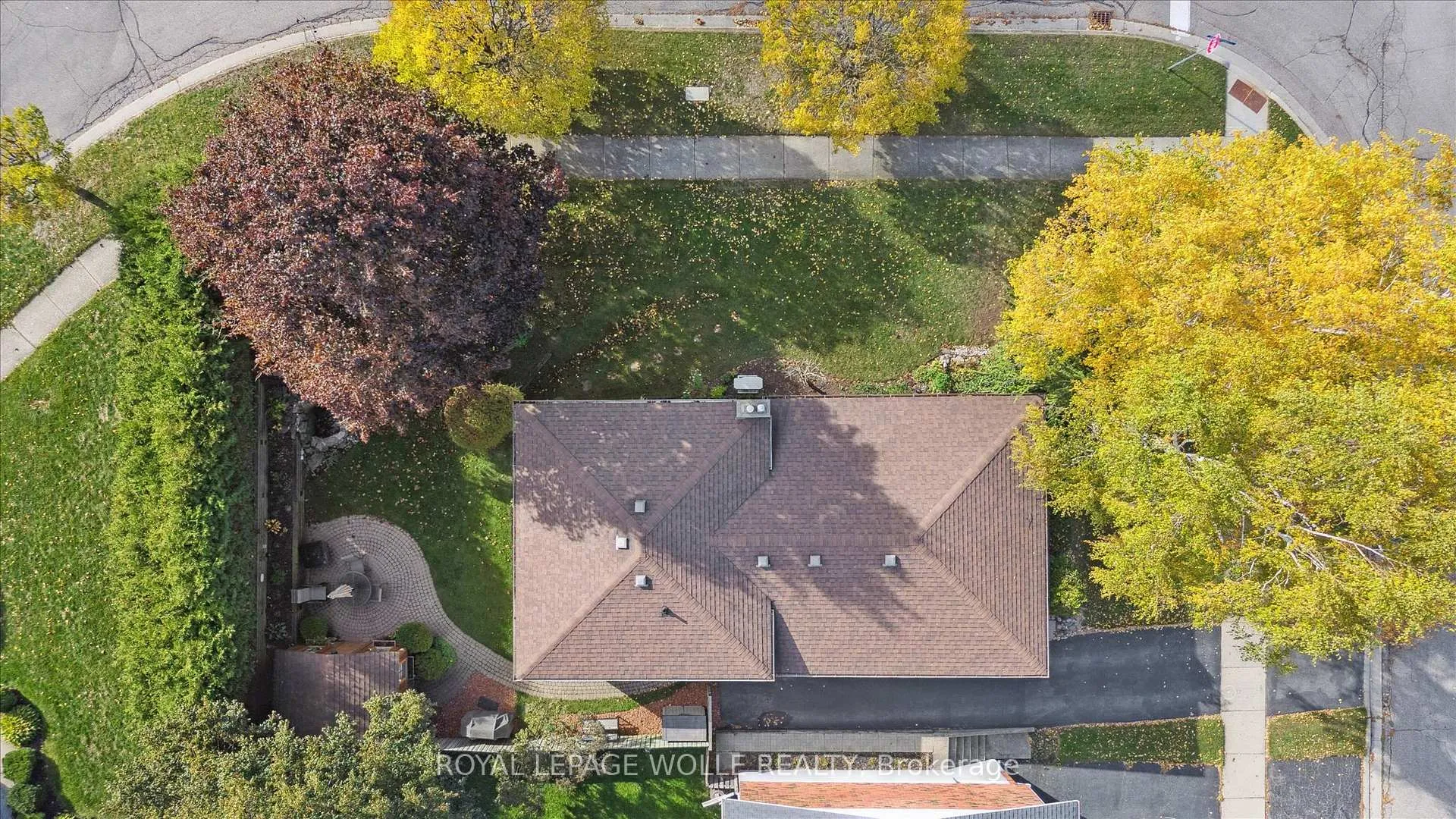 Photo 46 of 61 Sandsprings Crescent, Kitchener — HOMEH