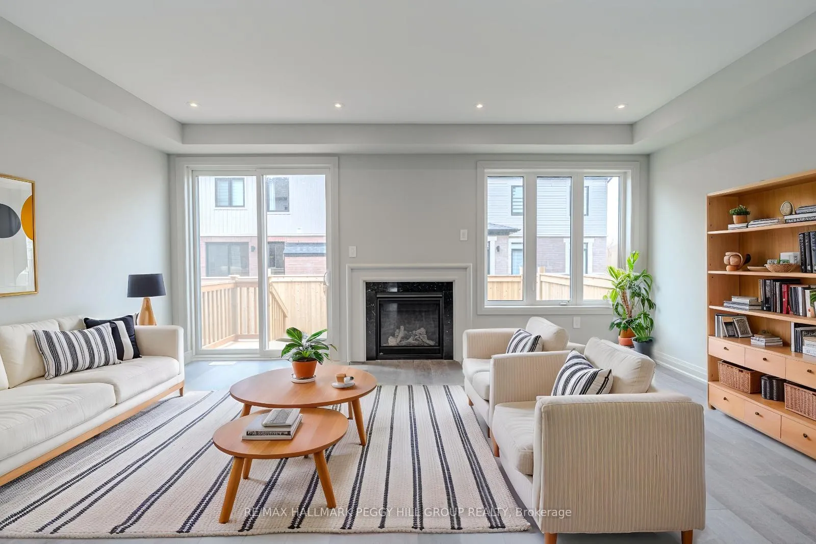 Photo 6 of 25 Amsterdam Drive, Barrie, Rural Barrie Southeast — HOMEH