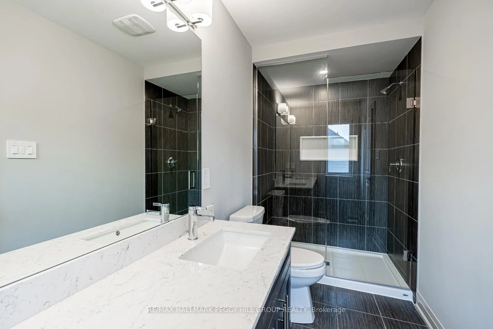 Photo 8 of 25 Amsterdam Drive, Barrie, Rural Barrie Southeast — HOMEH