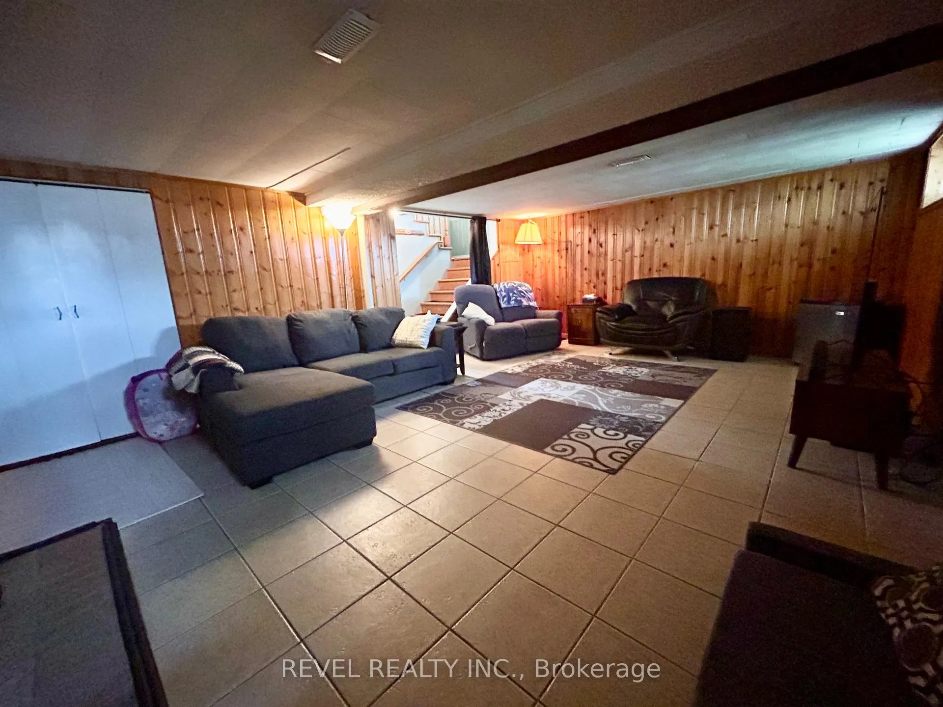 Photo 27 of 148 Third Avenue, Cochrane — HOMEH