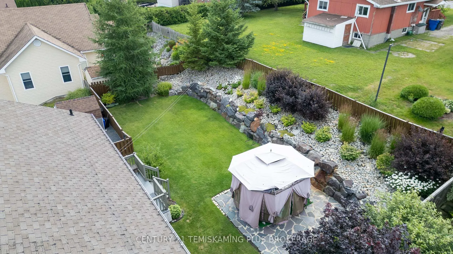 Photo 6 of 376 Arnold Drive, Temiskaming Shores, Haileybury — HOMEH