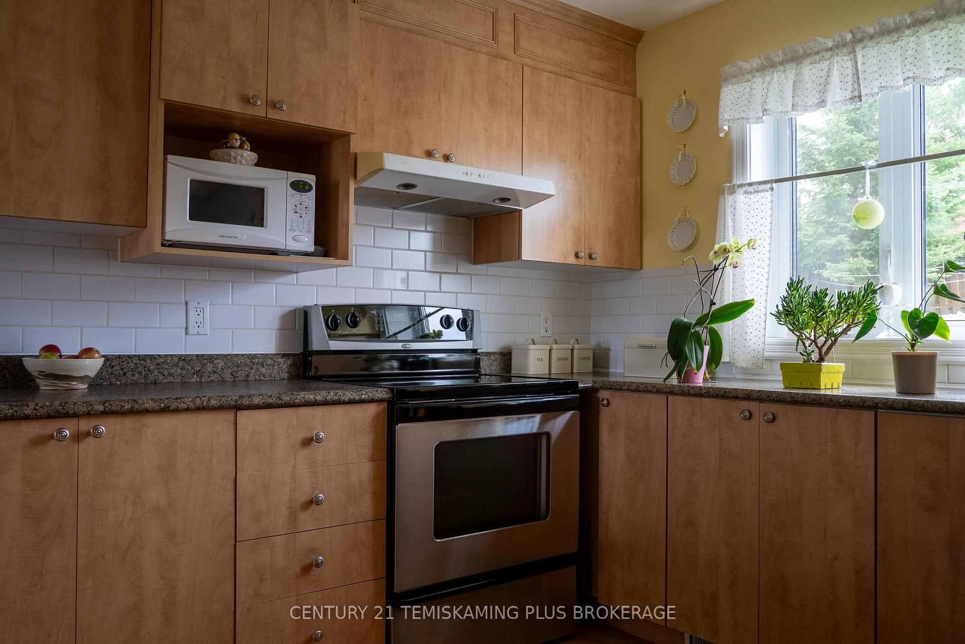 Photo 8 of 376 Arnold Drive, Temiskaming Shores, Haileybury — HOMEH