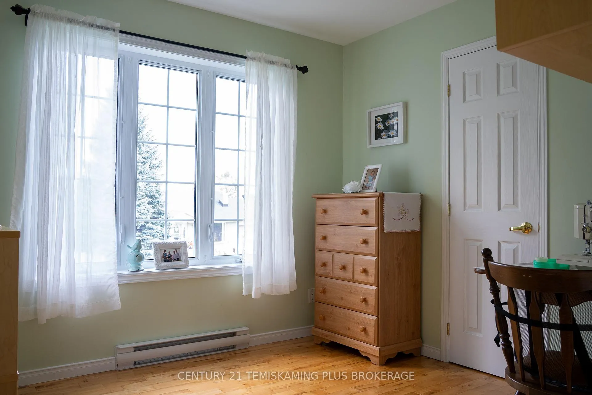 Photo 14 of 376 Arnold Drive, Temiskaming Shores, Haileybury — HOMEH