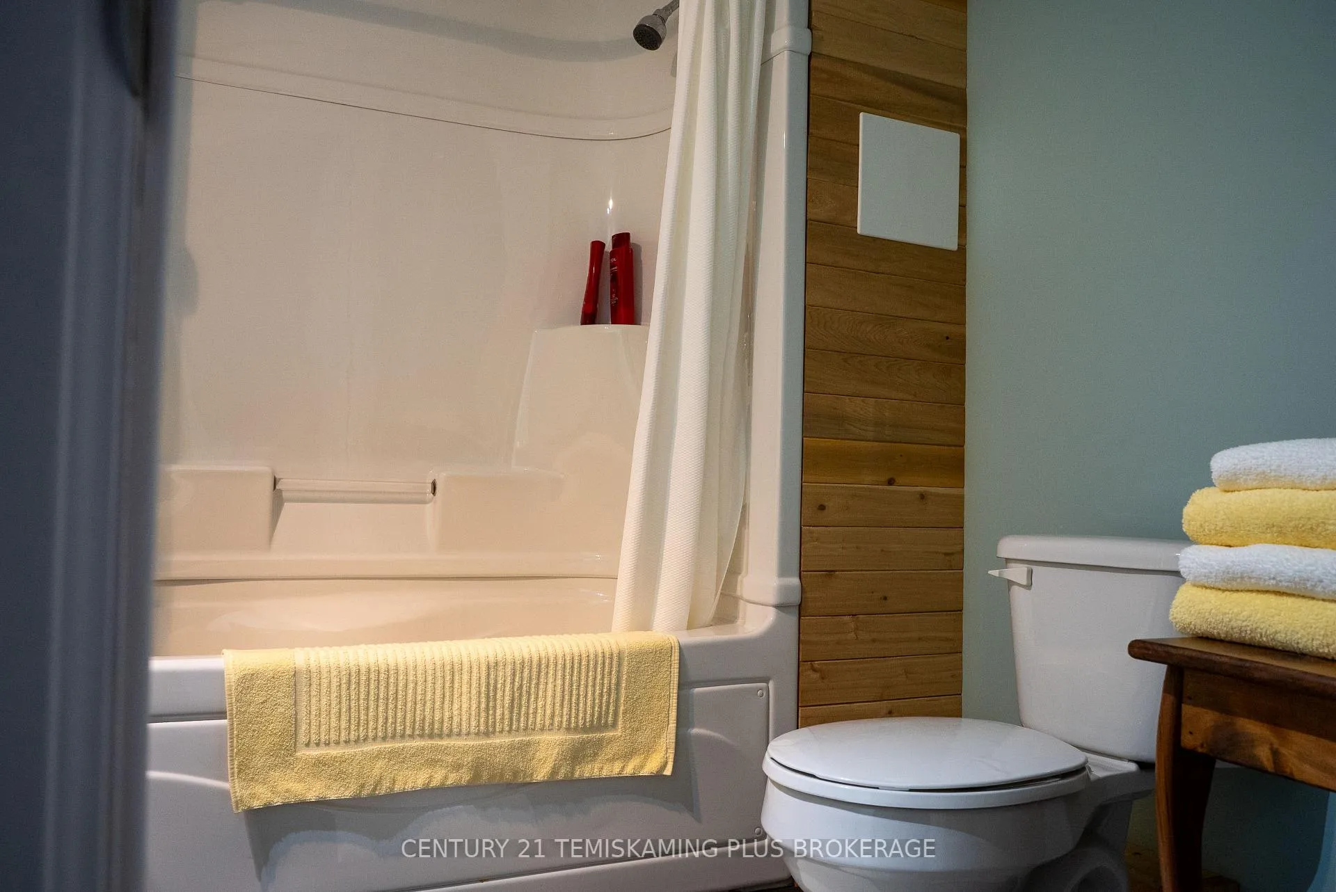 Photo 21 of 376 Arnold Drive, Temiskaming Shores, Haileybury — HOMEH