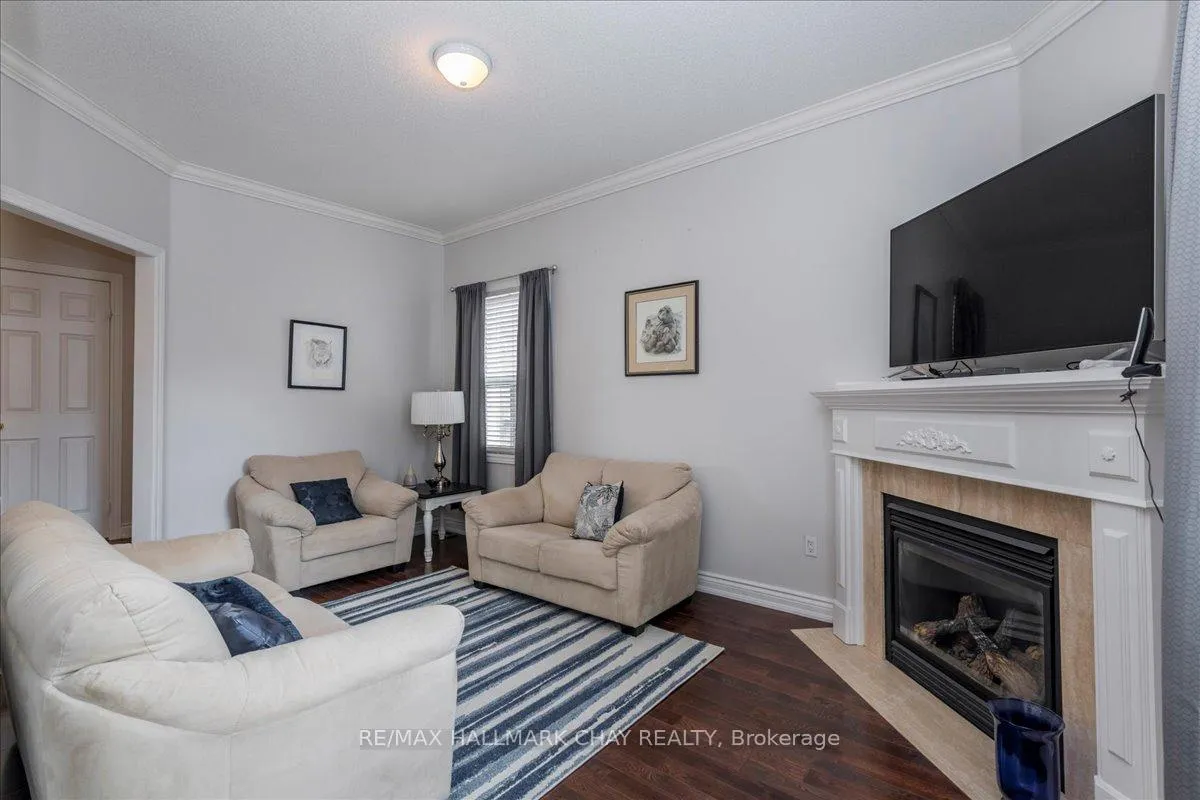 Photo 15 of 146 Raymond Crescent, Barrie, Painswick South — HOMEH