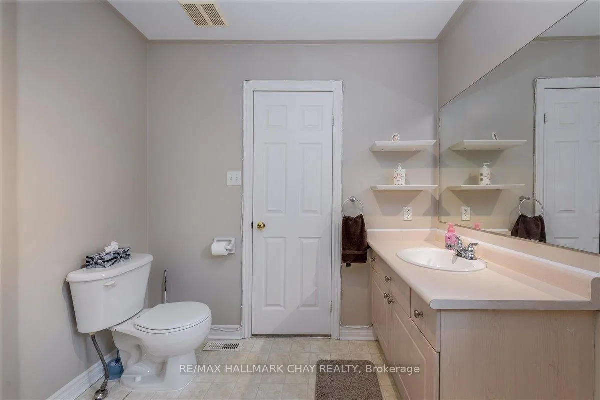 Photo 23 of 146 Raymond Crescent, Barrie, Painswick South — HOMEH