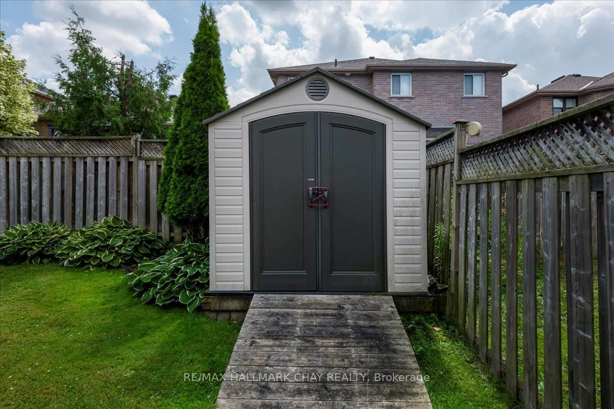 Photo 34 of 146 Raymond Crescent, Barrie, Painswick South — HOMEH