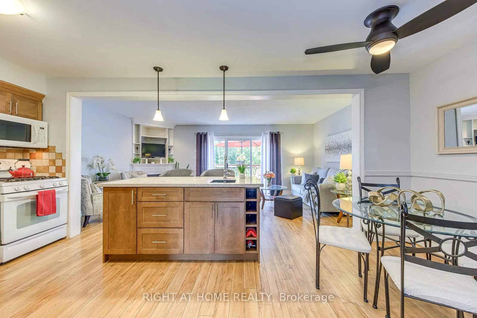 Photo 5 of 457 Laurel Gate Drive, Waterloo — HOMEH