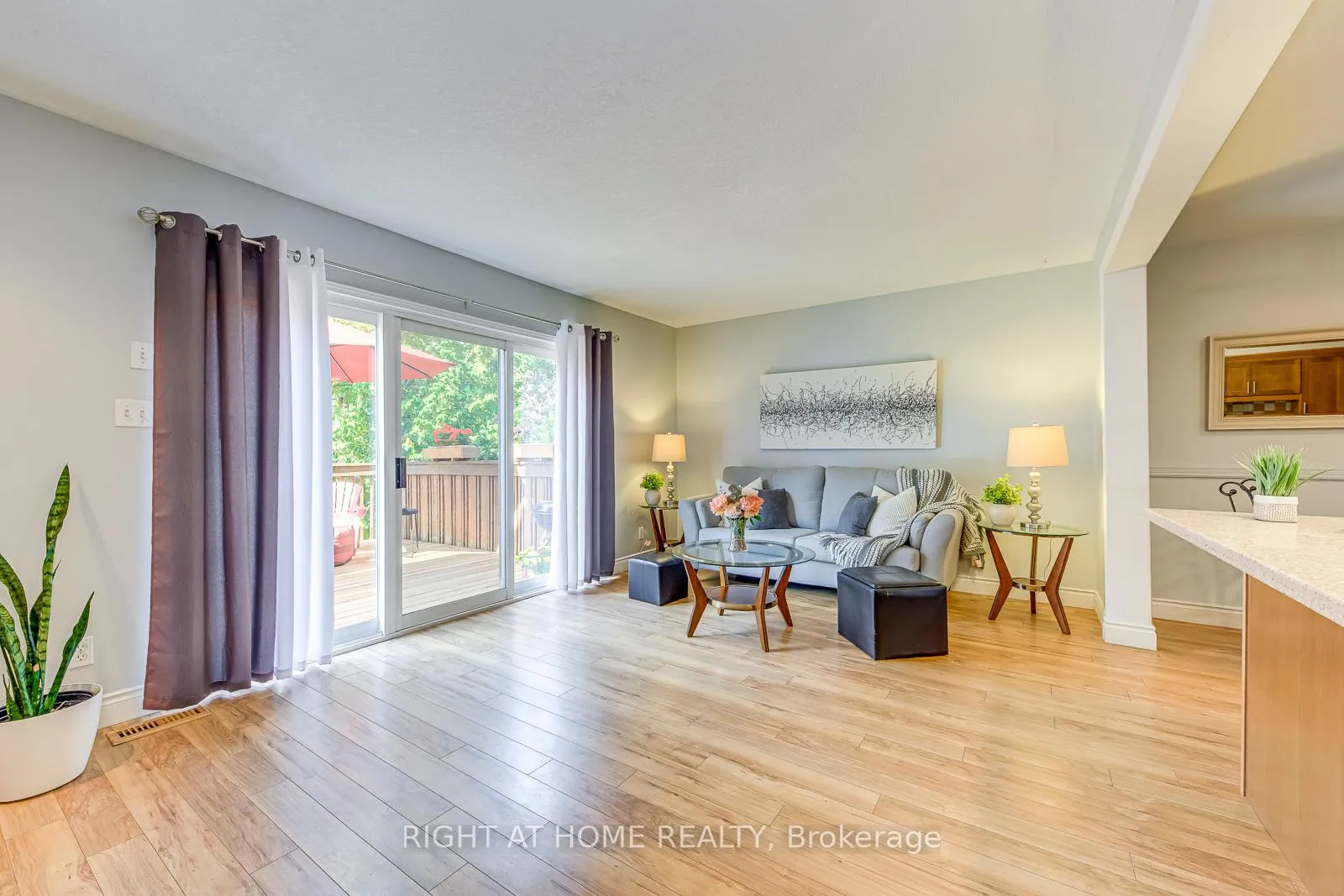 Photo 16 of 457 Laurel Gate Drive, Waterloo — HOMEH