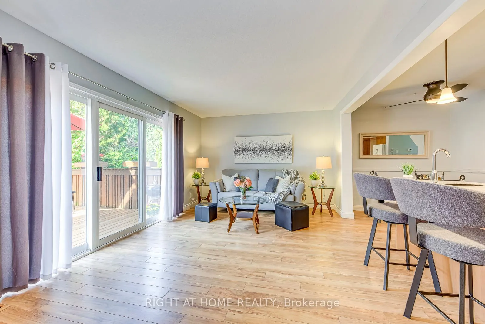 Photo 17 of 457 Laurel Gate Drive, Waterloo — HOMEH