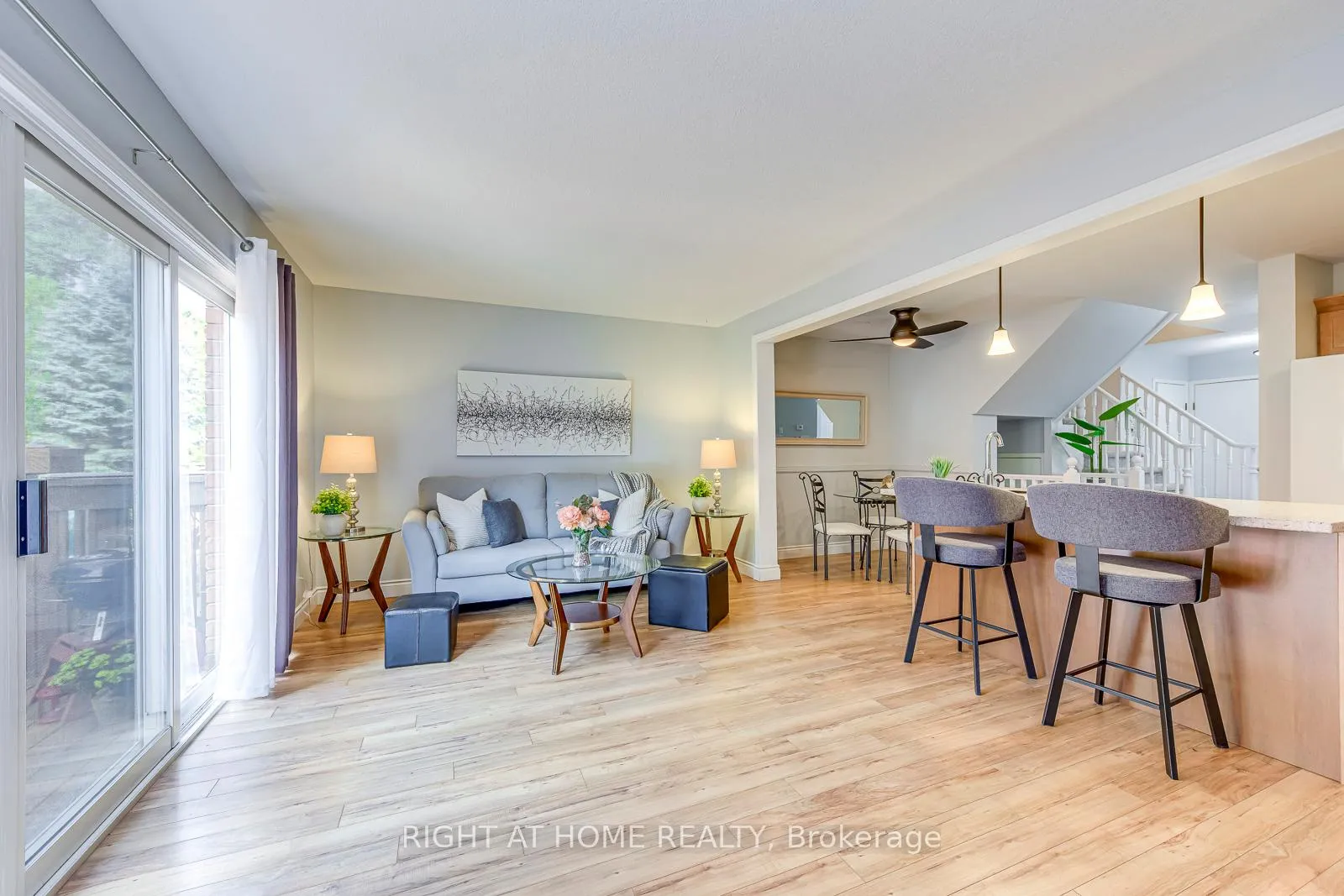Photo 18 of 457 Laurel Gate Drive, Waterloo — HOMEH