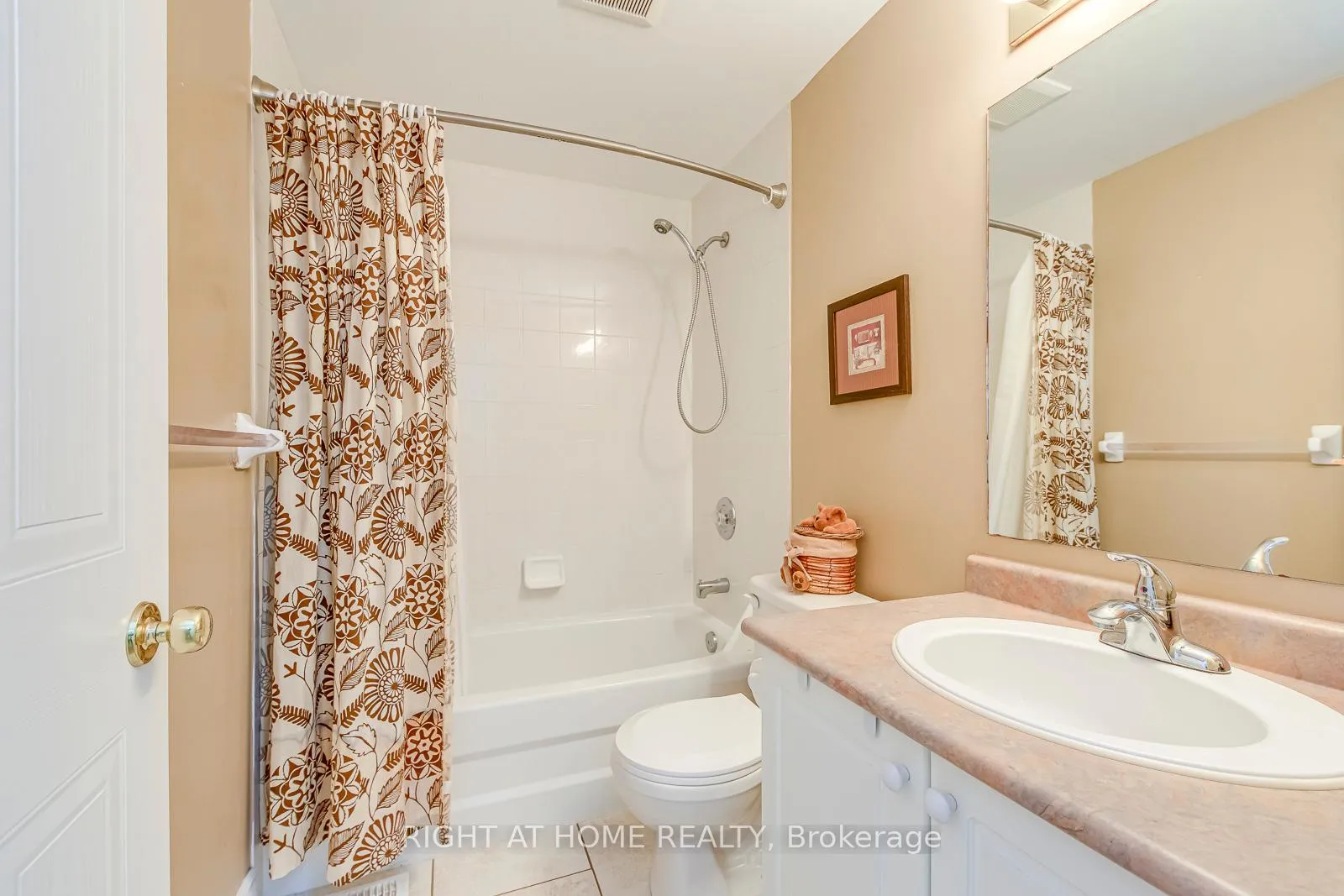 Photo 34 of 457 Laurel Gate Drive, Waterloo — HOMEH