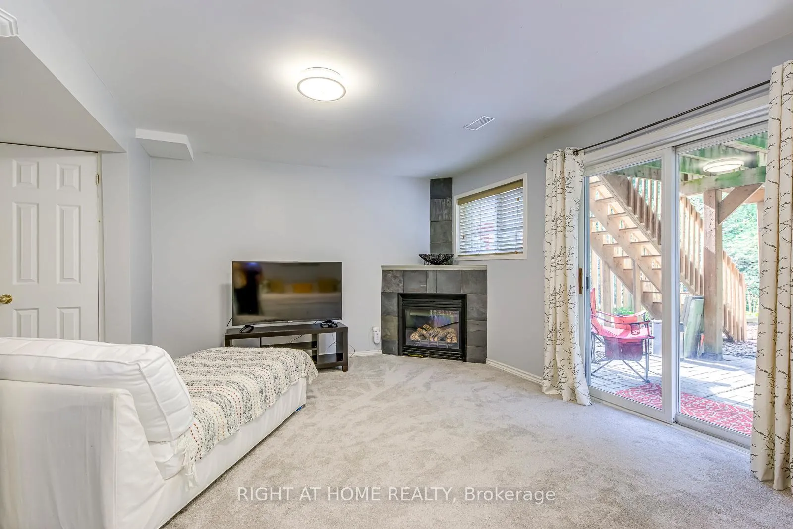 Photo 39 of 457 Laurel Gate Drive, Waterloo — HOMEH