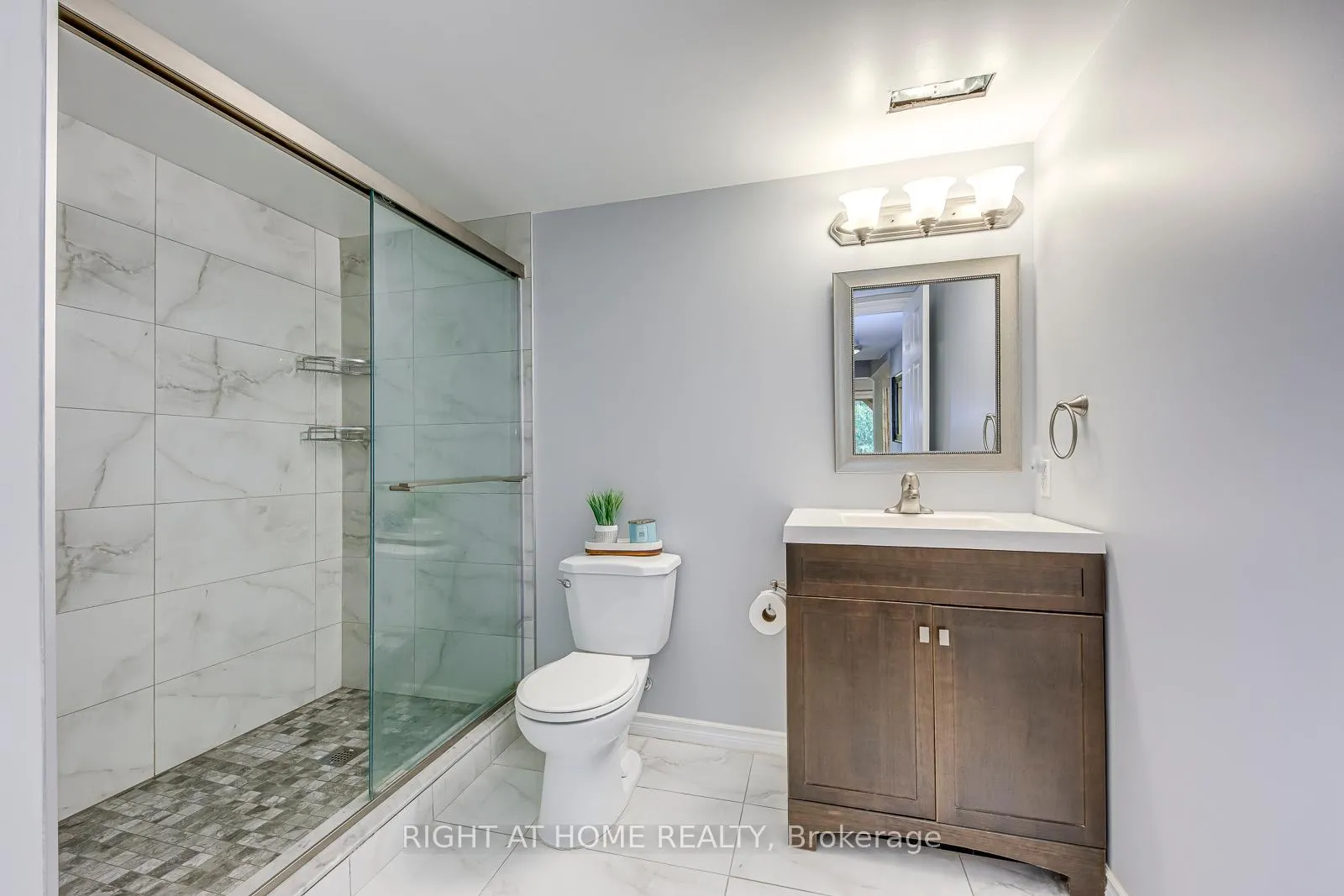 Photo 42 of 457 Laurel Gate Drive, Waterloo — HOMEH