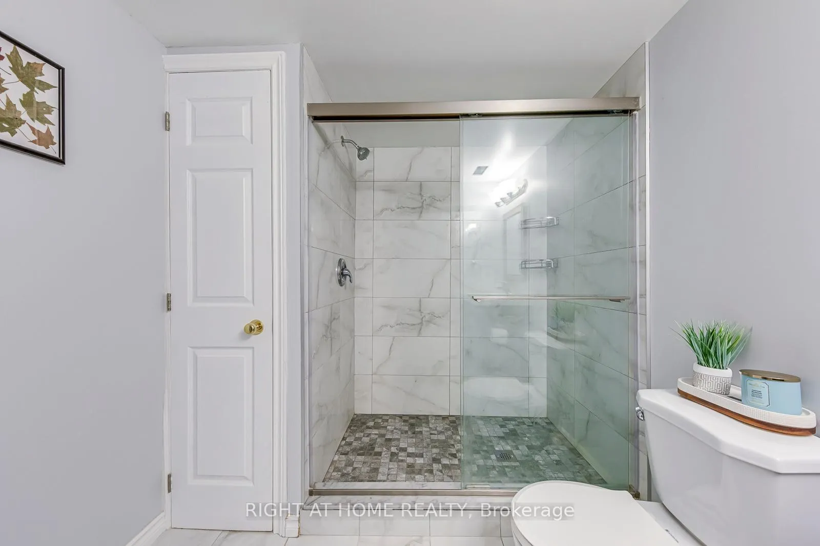 Photo 43 of 457 Laurel Gate Drive, Waterloo — HOMEH