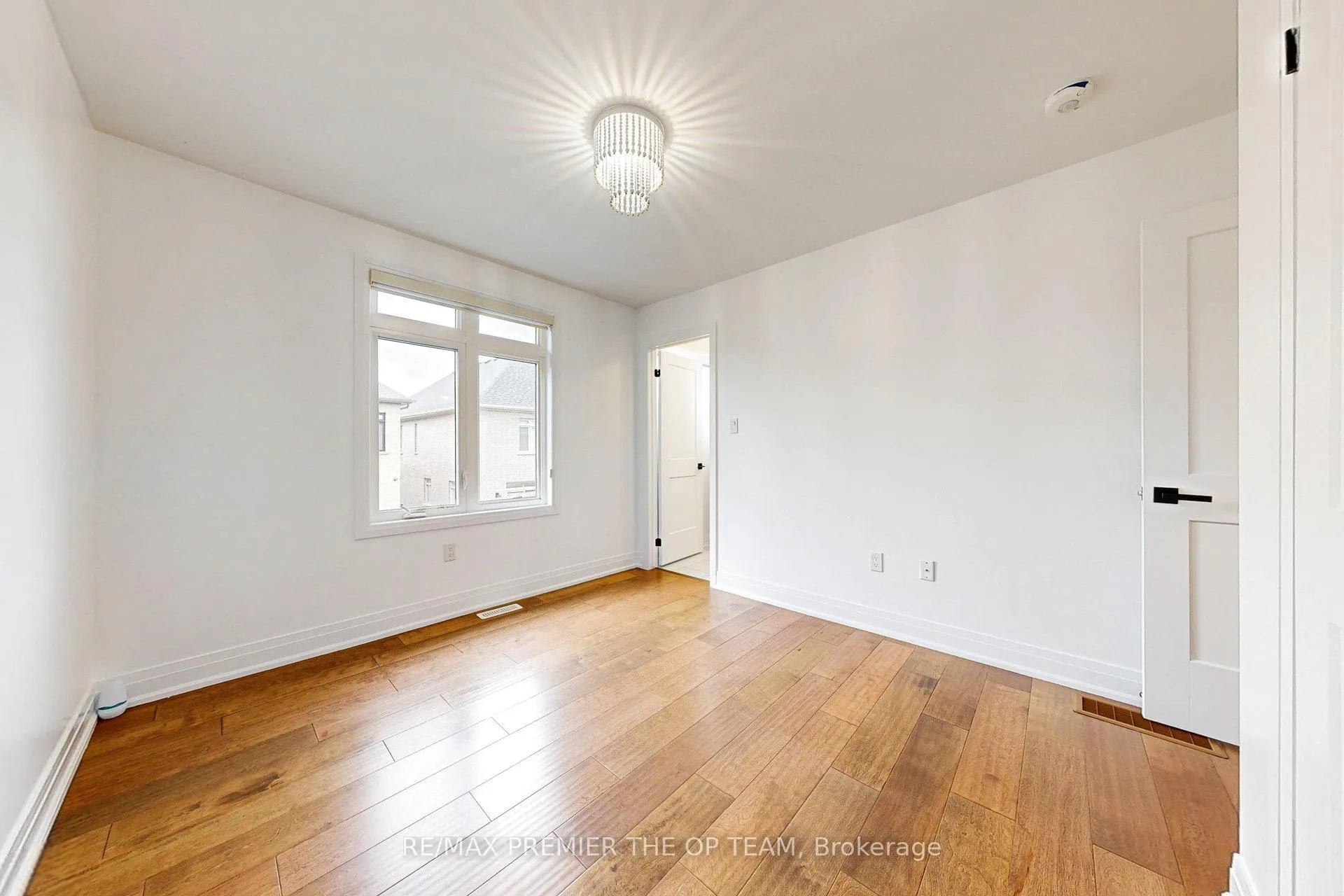 Photo 38 of 199 Franklin Trail, Barrie, Holly — HOMEH
