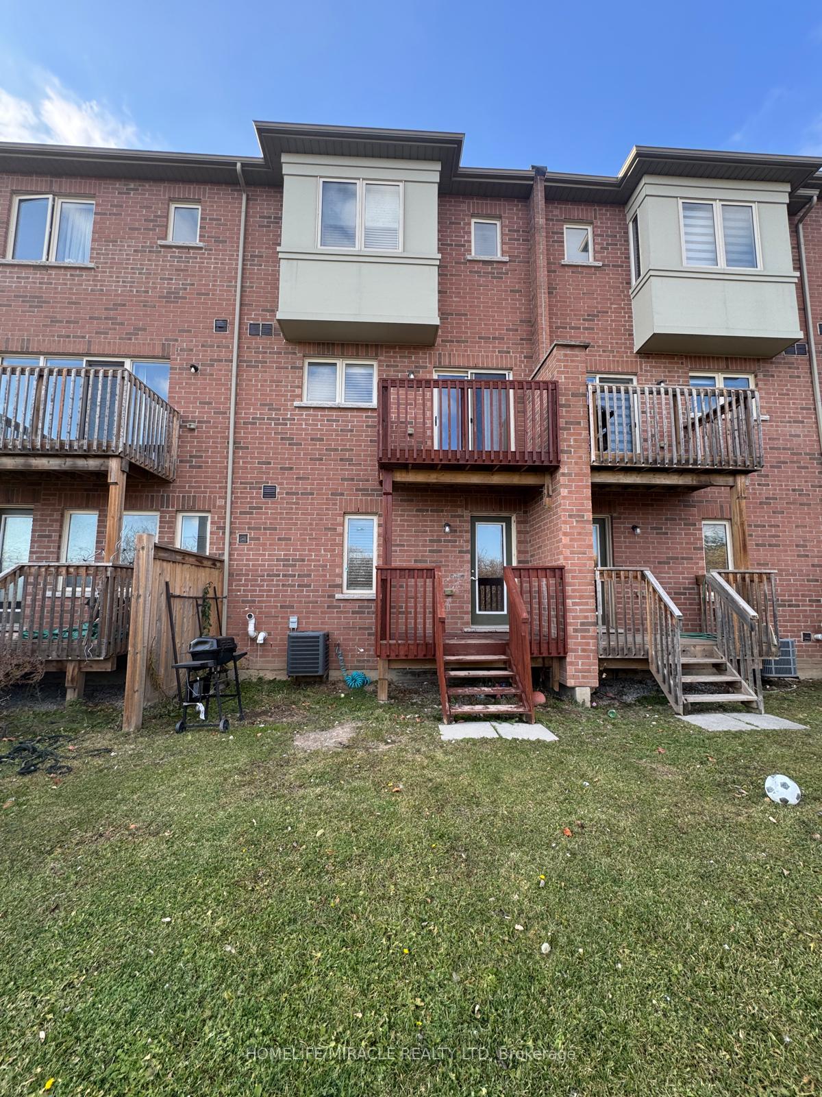 Photo 17 of Unit 88, 88 Aspen Hills Road, Brampton, Credit Valley — HOMEH