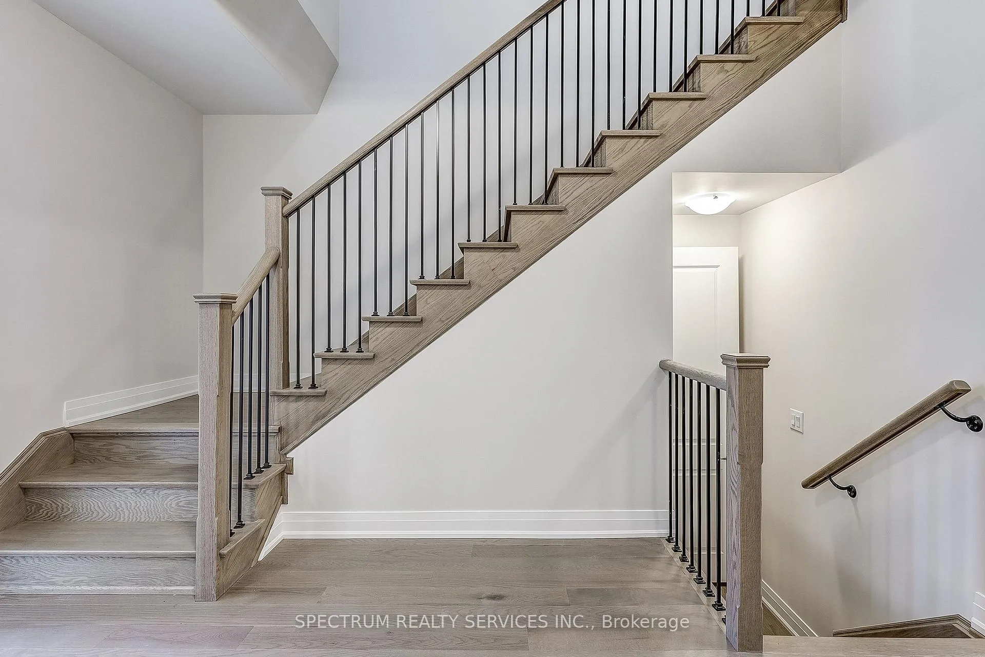 Photo 10 of 37 John Rolph Street, Markham, Cornell — HOMEH
