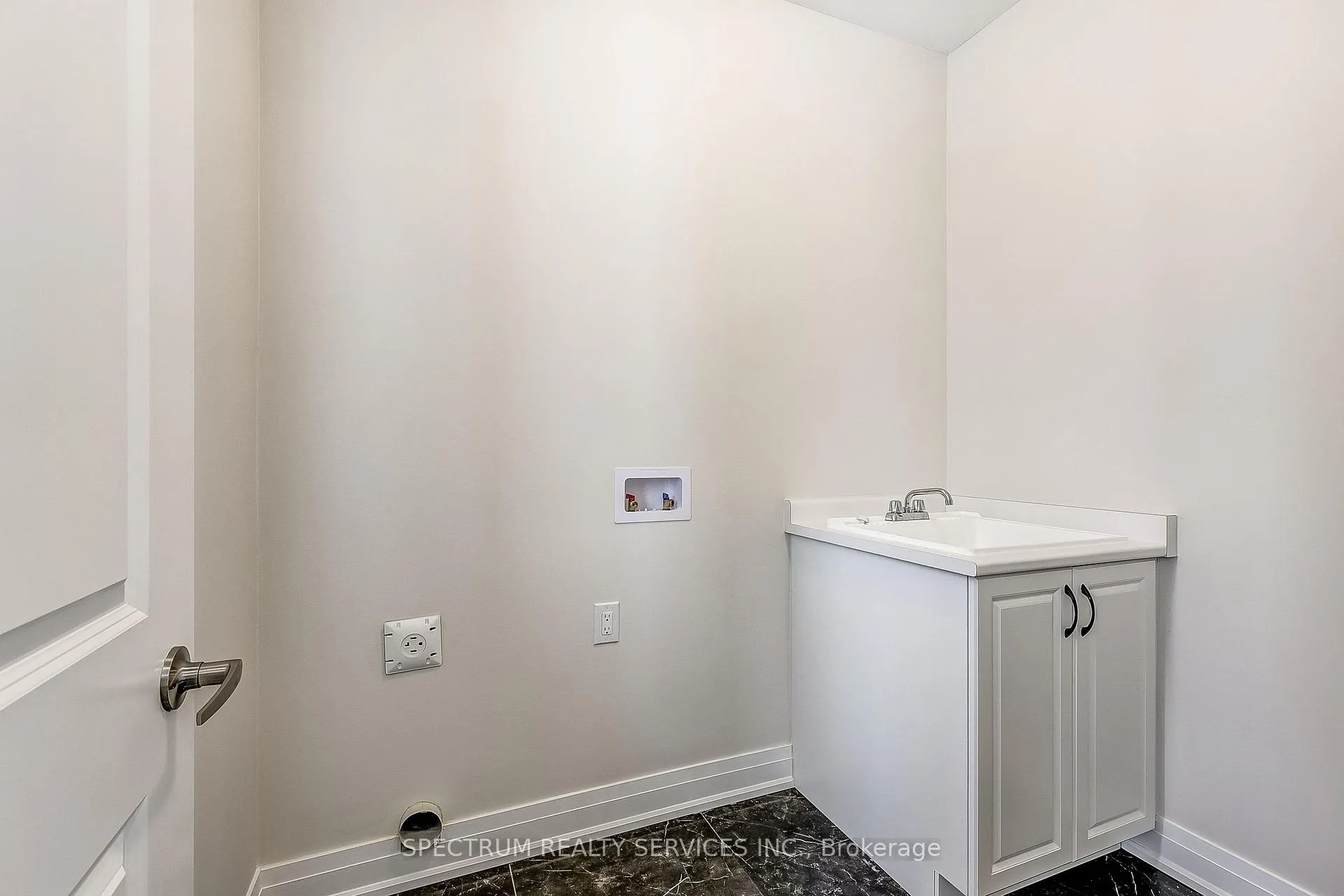Photo 22 of 37 John Rolph Street, Markham, Cornell — HOMEH